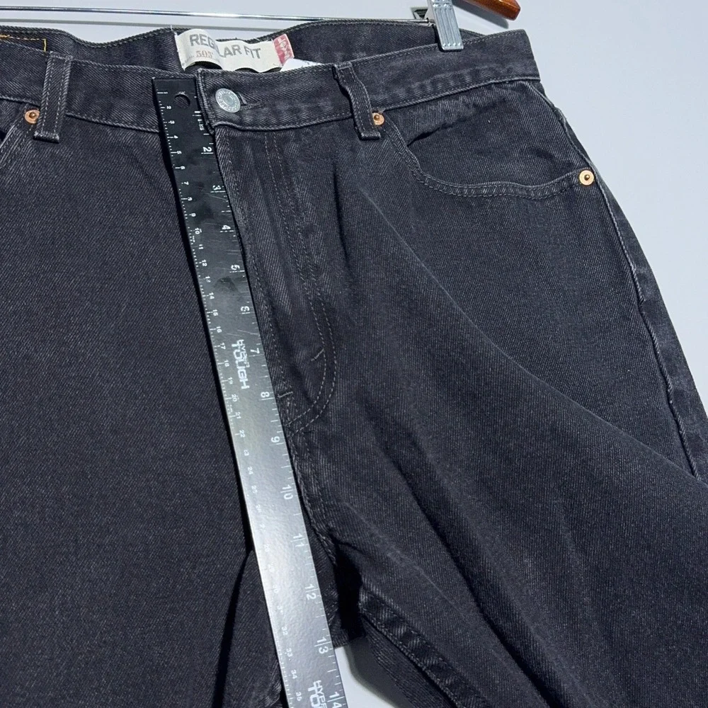 Vintage Levi's 505 Black Y2K Jeans Mens Size 36x31 2000s Denim Black Regular Fit